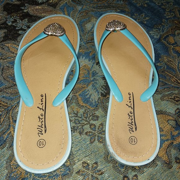 White Line Hearted Flipflops Sz 10 - Picture 3 of 8